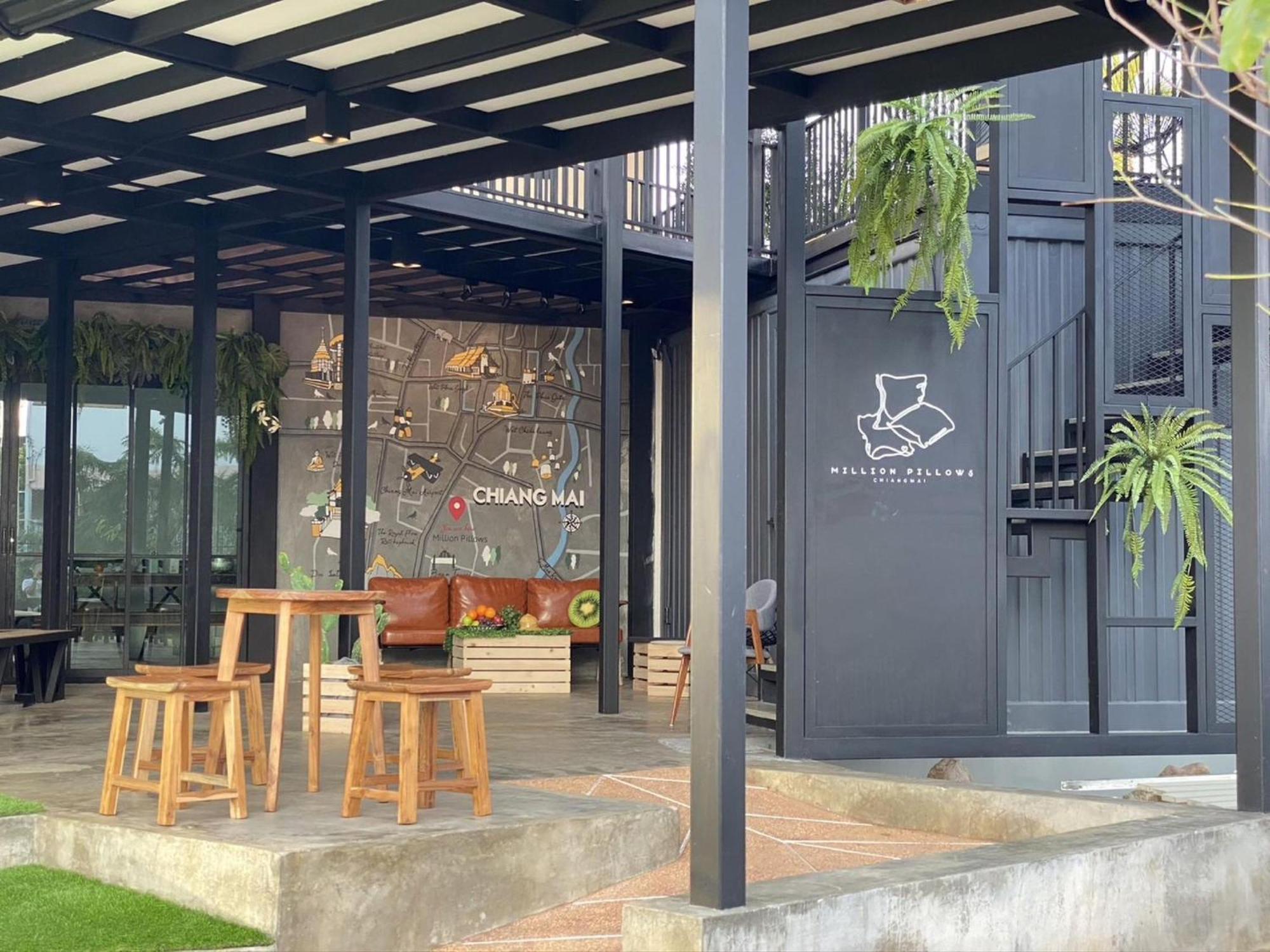 Capital O 75422 Million Pillows Guest house Chiang Mai