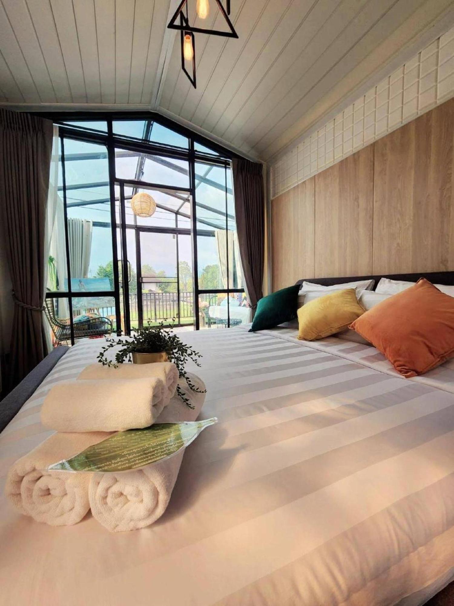 Guest house Capital O 75422 Million Pillows 3*