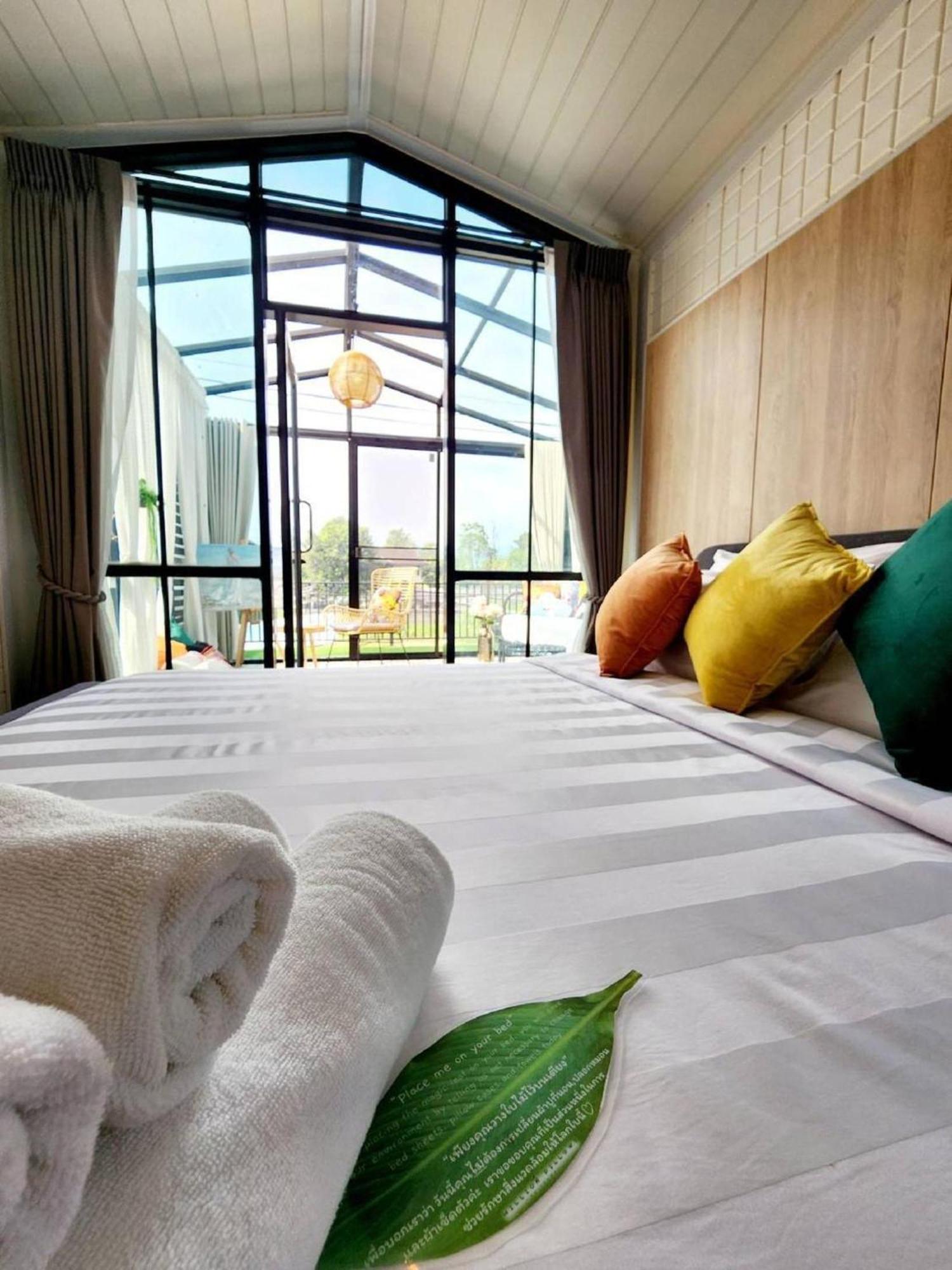 Capital O 75422 Million Pillows Guest house 3*